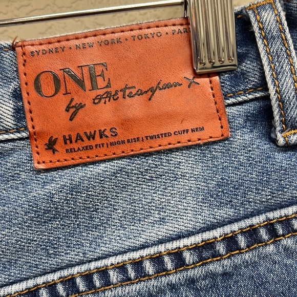 One X One Teaspoon Jean Shorts Hawks Relaxed Fit High Rise Twisted Cuff Hem 26 - Picture 5 of 5